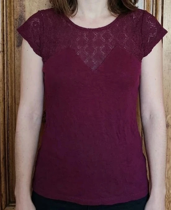 T shirt bordeaux marque Jennyfer haut en dentelle taille 36